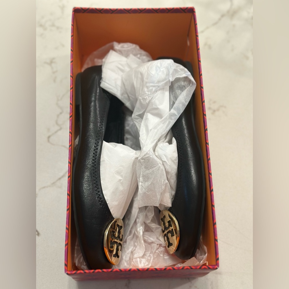 Tory Burch Minnie black flats